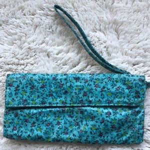 Floral wristlet